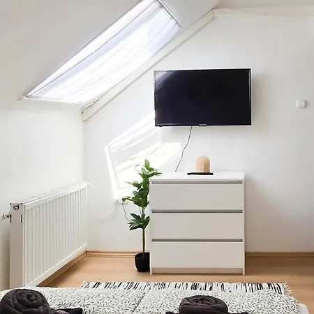 Apartment Summer Vibe
