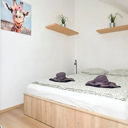 Summer Vibe Apartment